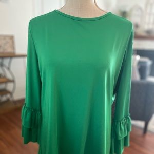 Dainty Jewells layering green top XL ruffle sleeves